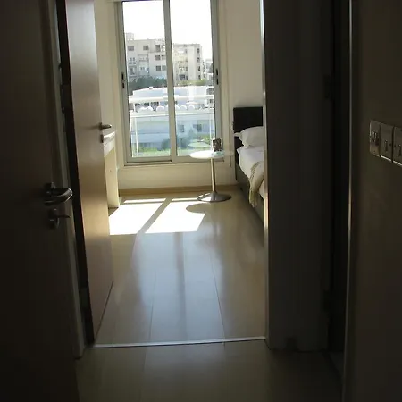 Suites Apartment *